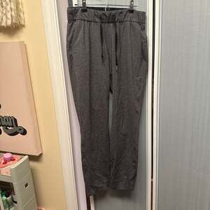 Lululemon On the Fly Pant Heathered Gray Size 6
